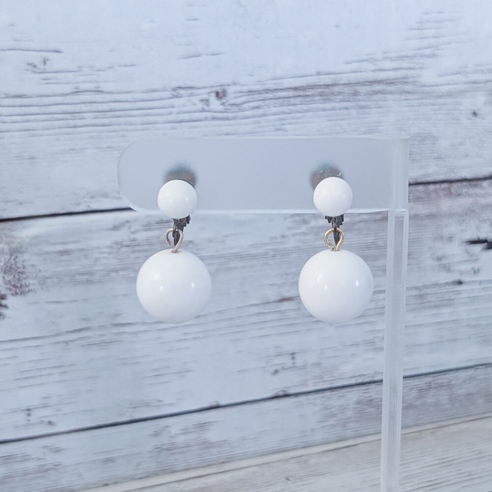 Vintage Clip On Earrings Retro White Duo Ball Dangle - Tarnished Clips